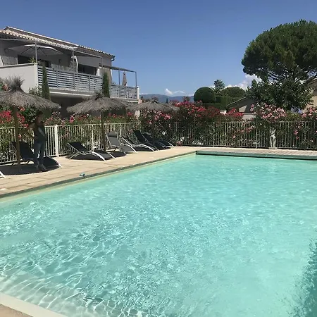 La Maison D'ambrine - Les Gites Richerenches
